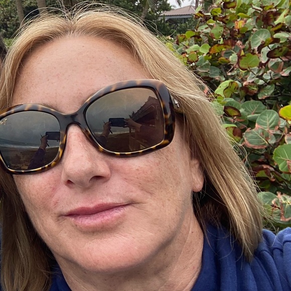 Meet your Posher, Daniela - Picture 1 of 1